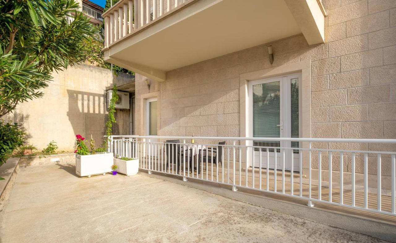 Studio Apartment Brigita Mlini Exterior photo